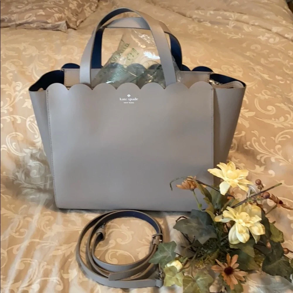 Kate Spade Large Scalloped Purse Grey/Navy - Picture 1 of 7